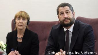 Rumänien Bulgarien Monica Macovei Abgeordnete Europaparlament mit Hristo Ivanov (picture-alliance/dpa/R. Ghement)