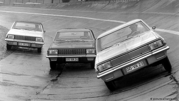 Deutschland Geschichte Opel Diplomat, Admiral und Kapitän (picture-alliance/dpa)