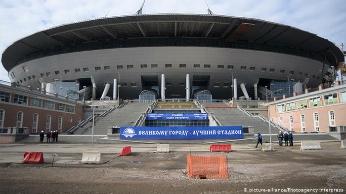 Russland Bau eines Stadiums in St.Petersburg (picture-alliance/Photoagency Interpress)