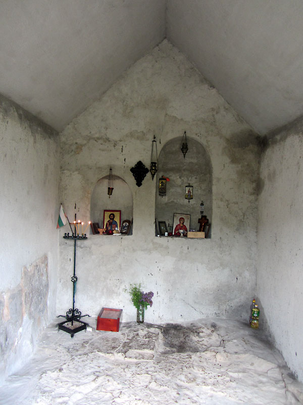Скален манастир Света Марина - църквата отвътре